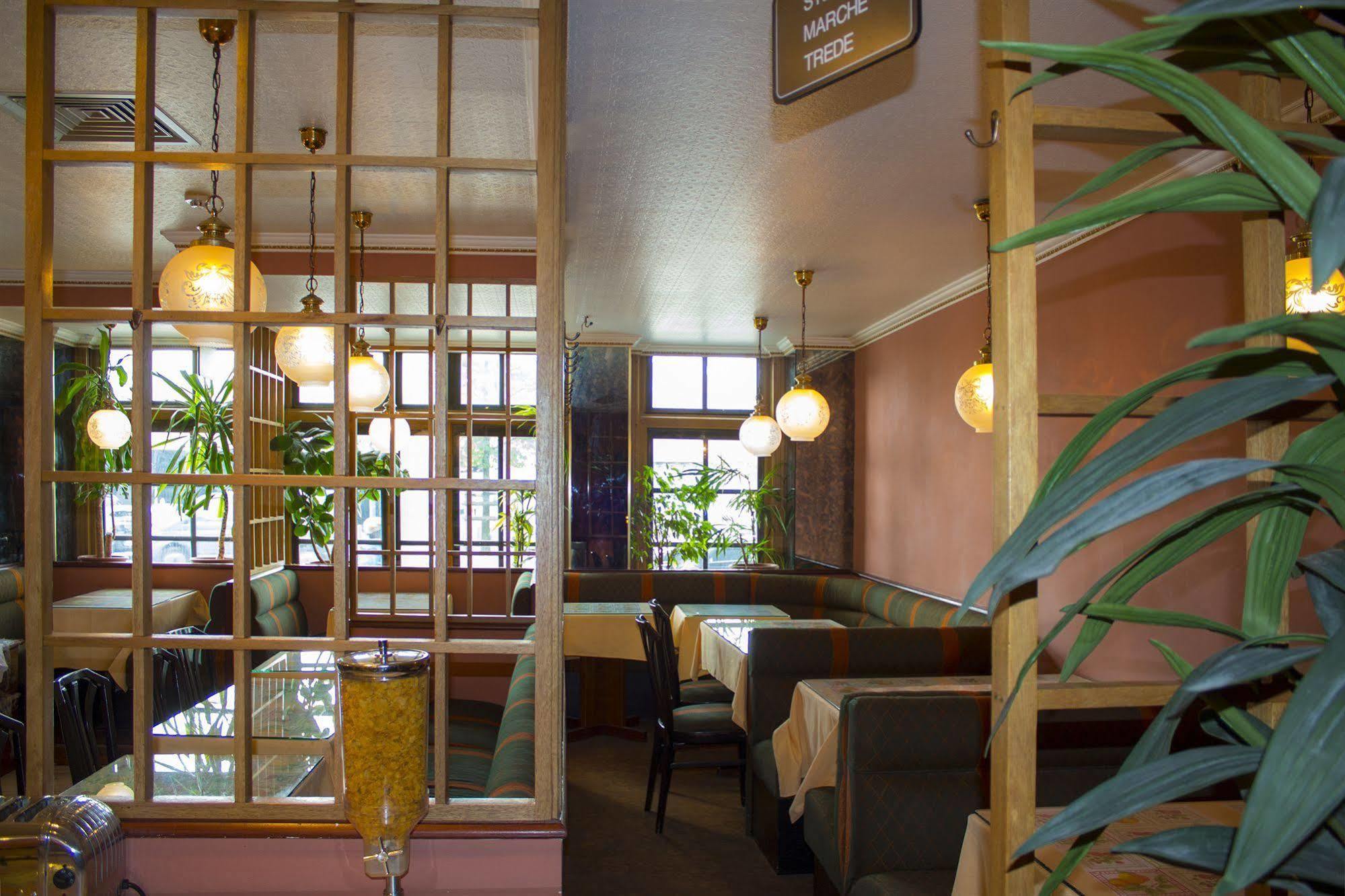 Hotel Continental Saint-Gilles Экстерьер фото